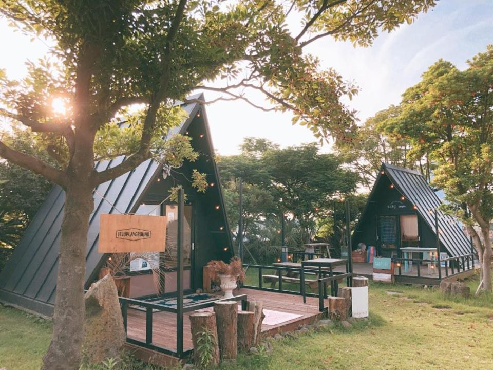 Jeju Playground Hostel Buitenkant foto